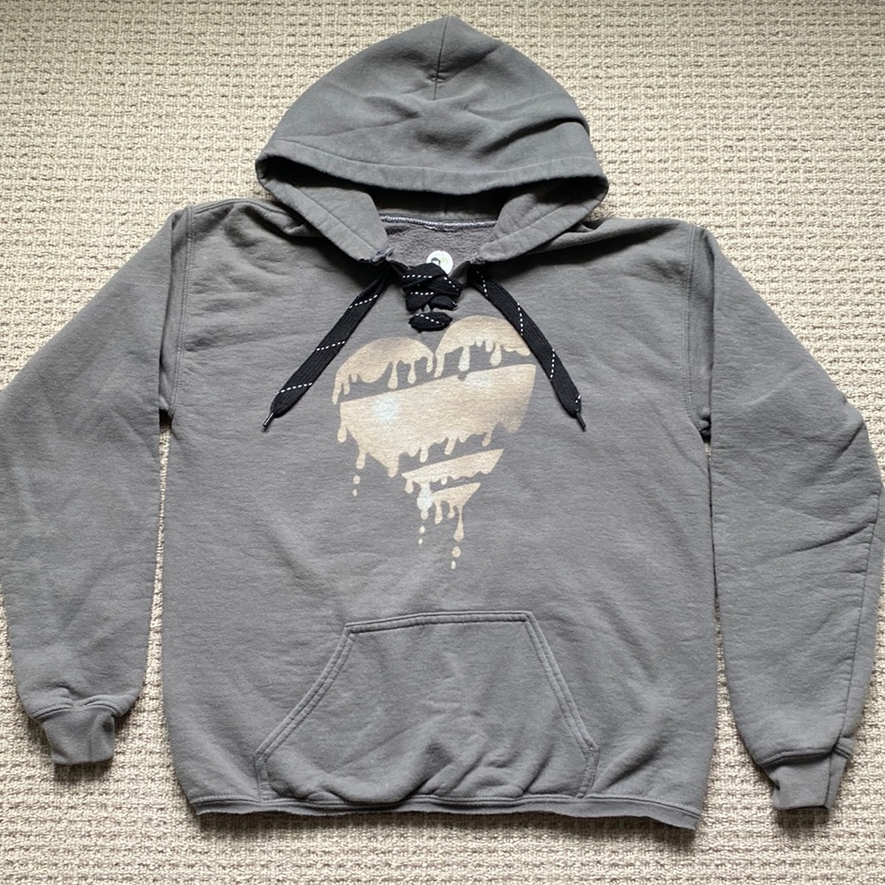 Ali & Joe hoodie, girls large. Gray with heart design. Great condition